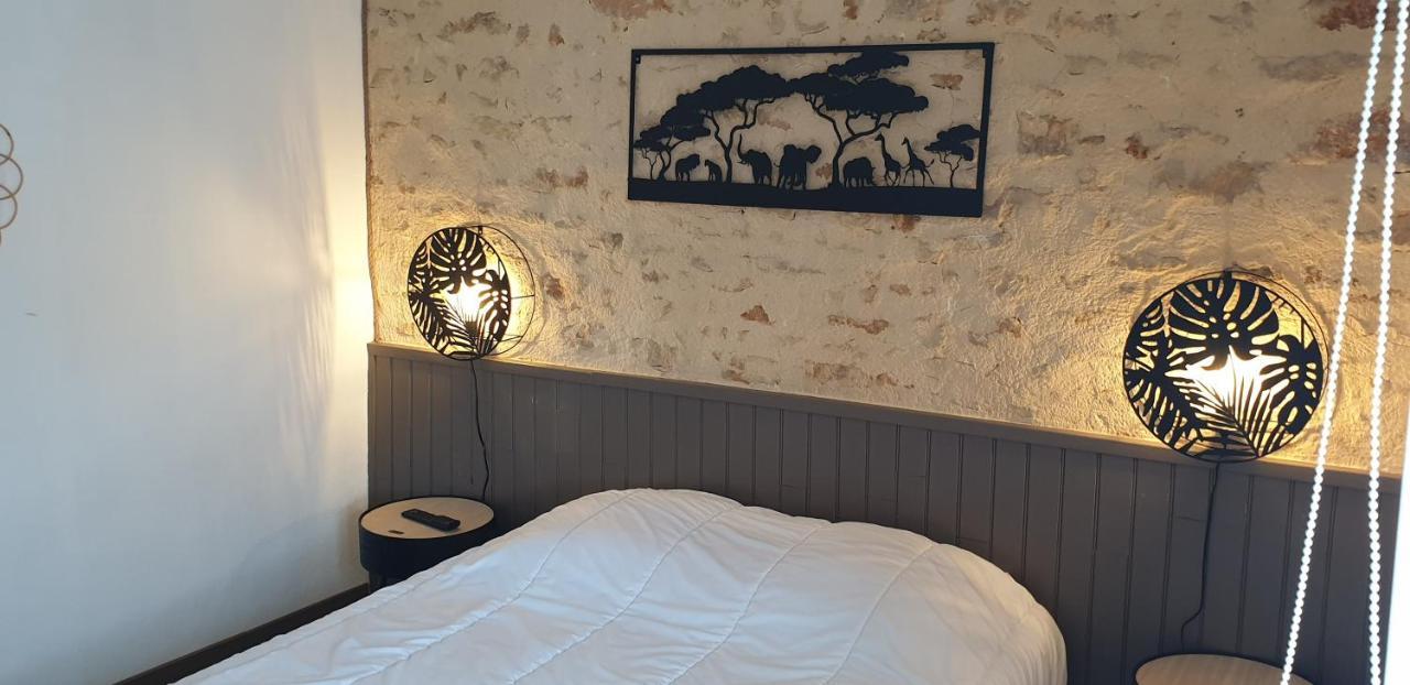 Petite Maison En Pierre Au Coeur Du Perigord Noir Salignac Eyvigues Luaran gambar