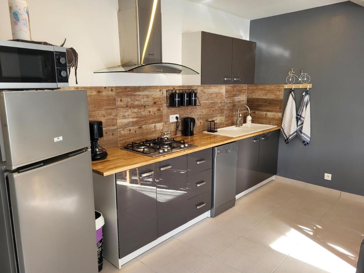 Petite Maison En Pierre Au Coeur Du Perigord Noir Salignac Eyvigues Luaran gambar