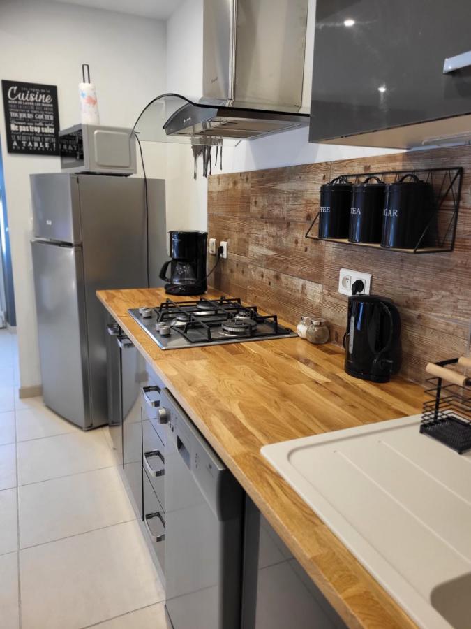 Petite Maison En Pierre Au Coeur Du Perigord Noir Salignac Eyvigues Luaran gambar